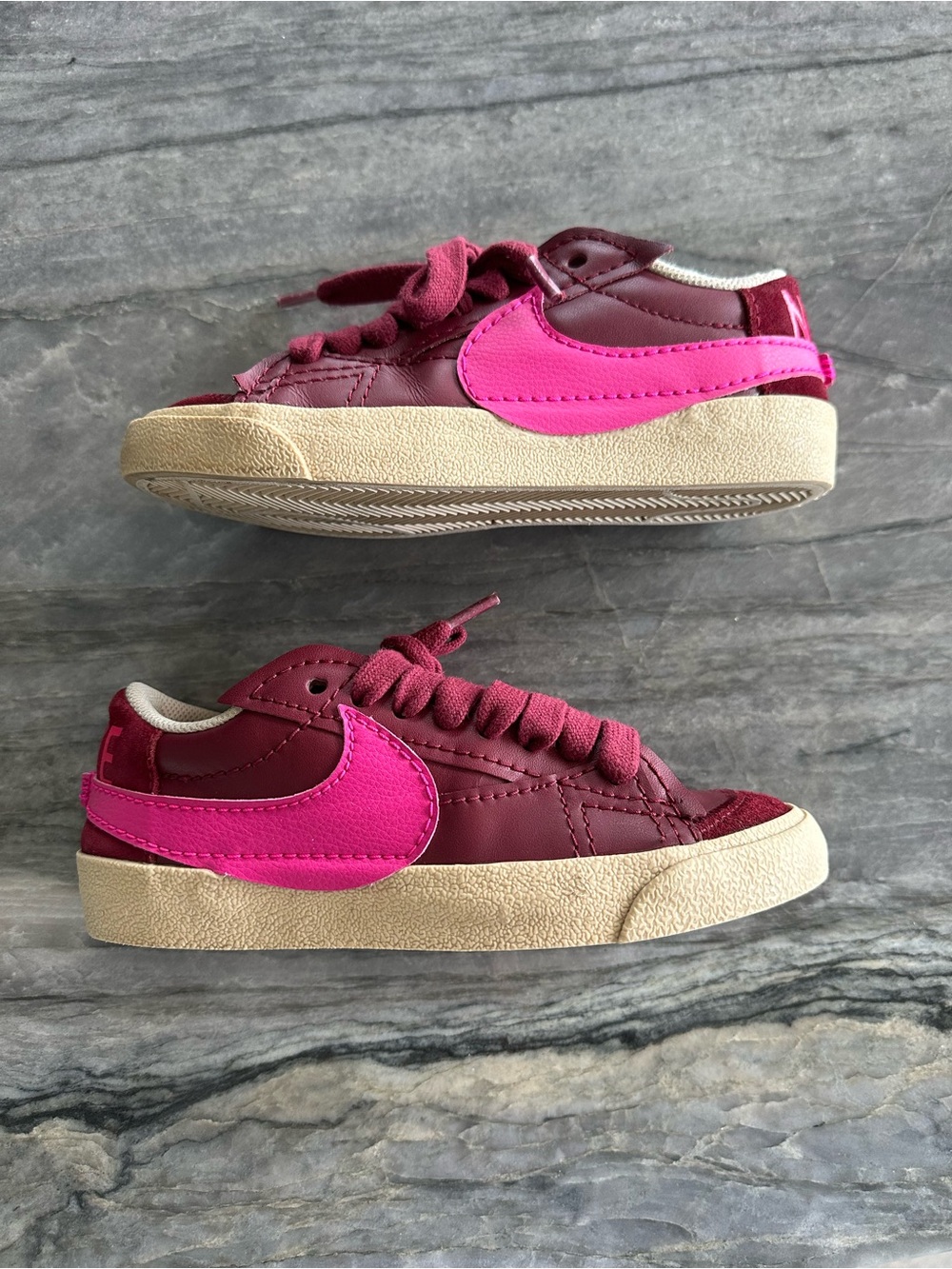 Nike Blazer Low Jumbo Swoosh Burgundy Maroon Pink DQ1470-600 Women Sz 5.5